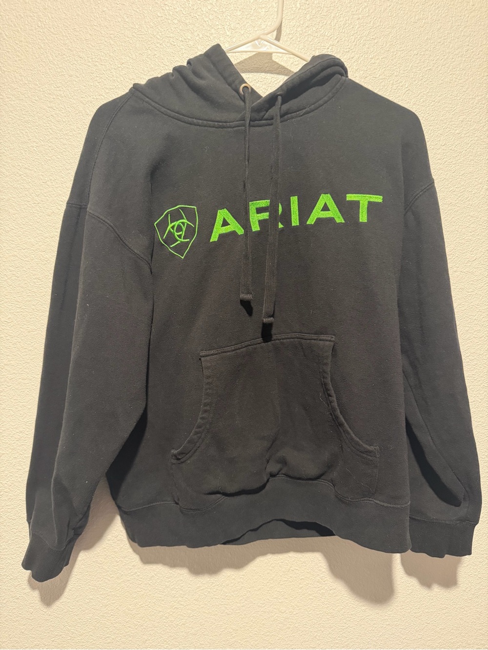 Ariat Men's Black Fleece Pullover Hoodie Green Logo Pockets Drawstring Size S